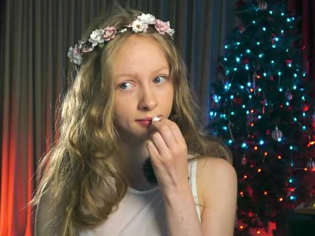 MiaVebes's BongaCams show and profile