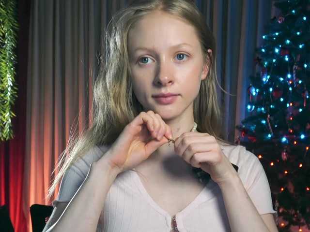 MiaVebes's BongaCams show and profile