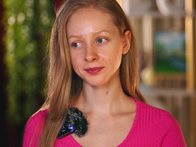 MiaVebes's BongaCams show and profile