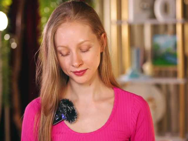 MiaVebes's BongaCams show and profile