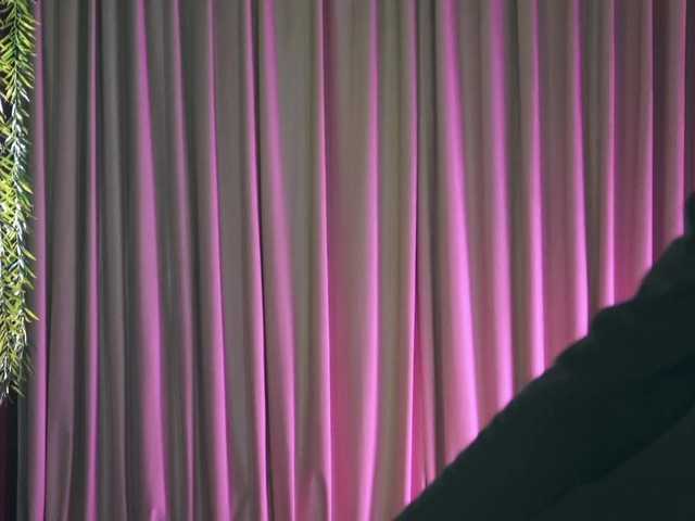 MiaVebes's BongaCams show and profile