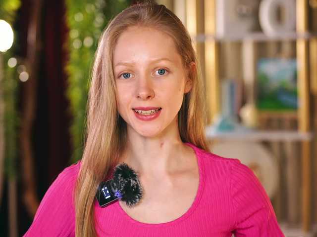 MiaVebes's BongaCams show and profile