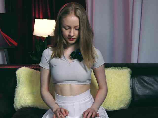 amateur nude online MiaVebes