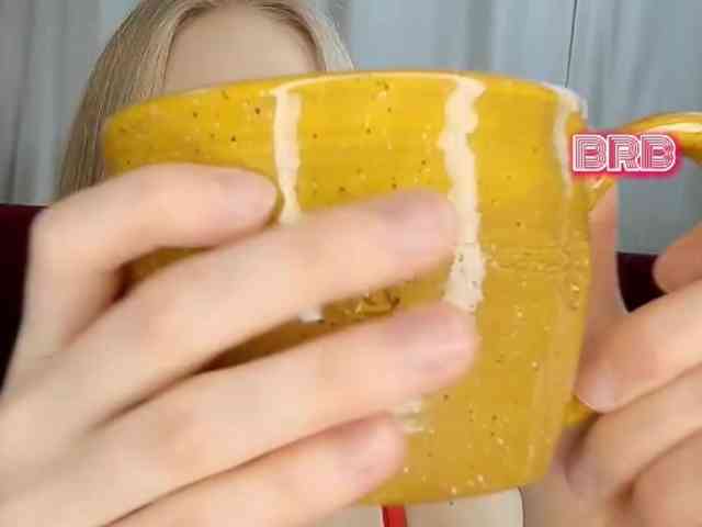MiaVebes Live Webcam on BongaCams