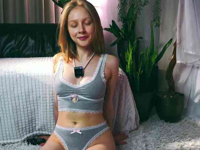 MiaVebes Live Webcam on BongaCams