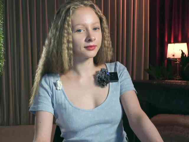 MiaVebes Live Webcam on BongaCams