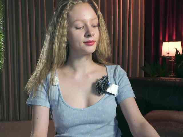 MiaVebes Live Webcam on BongaCams