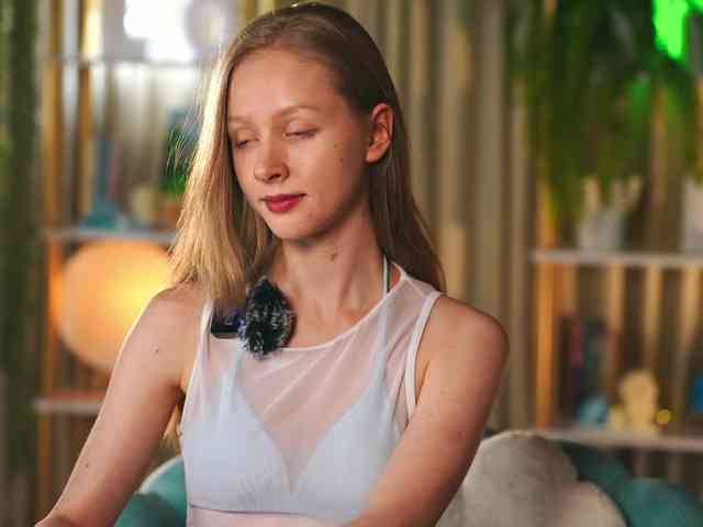 MiaVebes Live Webcam on BongaCams