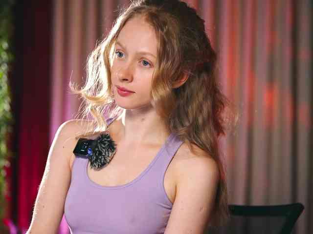 MiaVebes Live Webcam on BongaCams