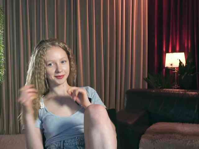 MiaVebes Live Webcam on BongaCams