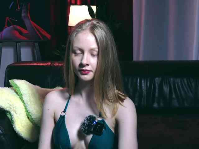 Модель: MiaVebes