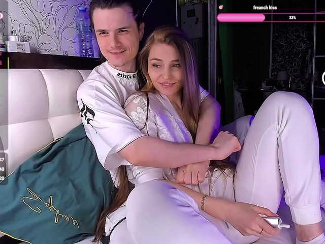 QueenAfina's BongaCams show and profile