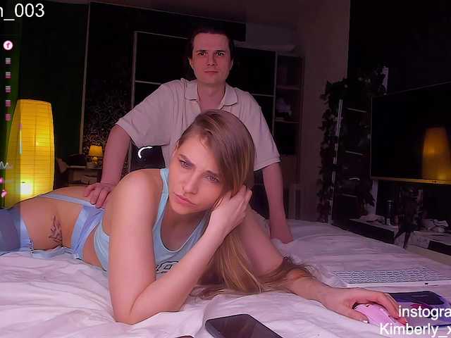 QueenAfina's BongaCams show and profile