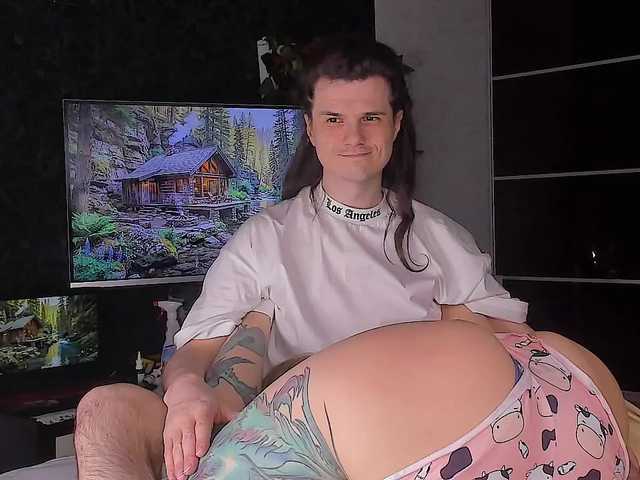 QueenAfina's BongaCams profile