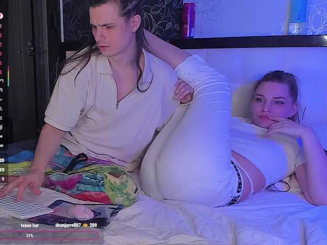 QueenAfina's BongaCams show and profile