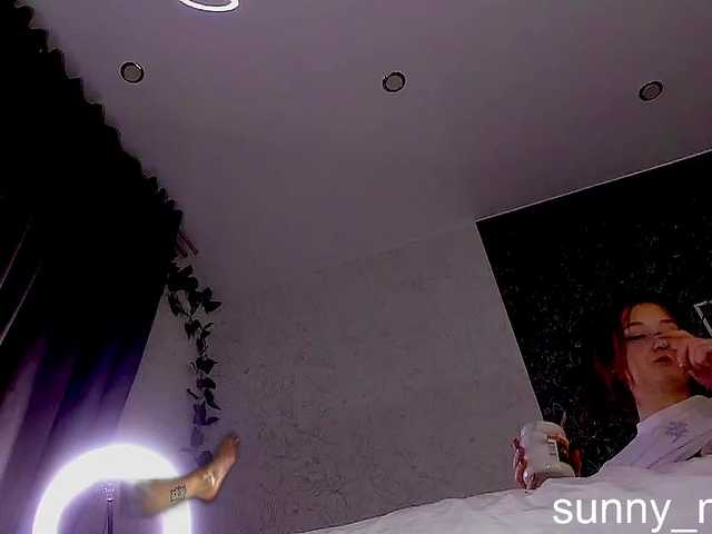 QueenAfina's BongaCams show and profile