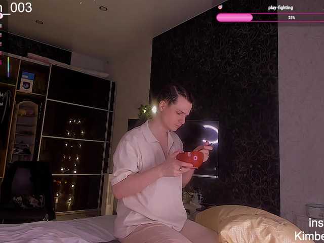 QueenAfina's BongaCams show and profile