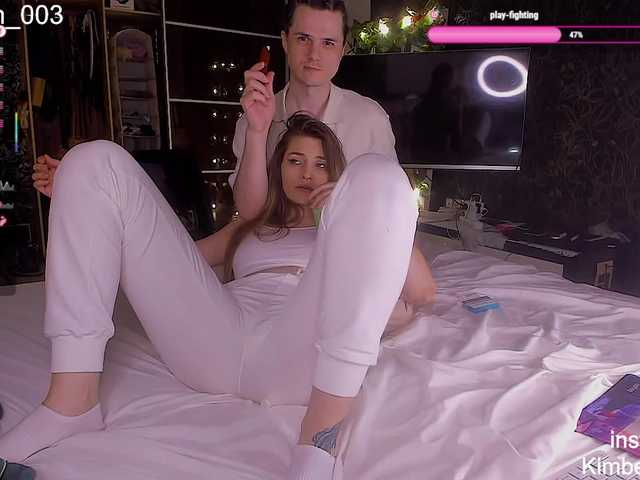 QueenAfina's BongaCams show and profile