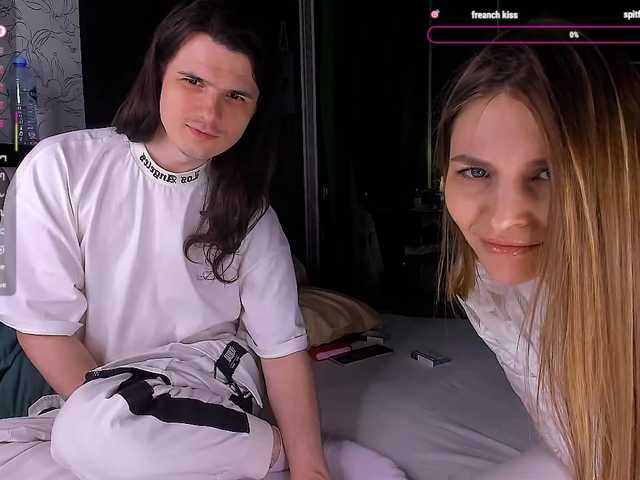 QueenAfina's BongaCams show and profile