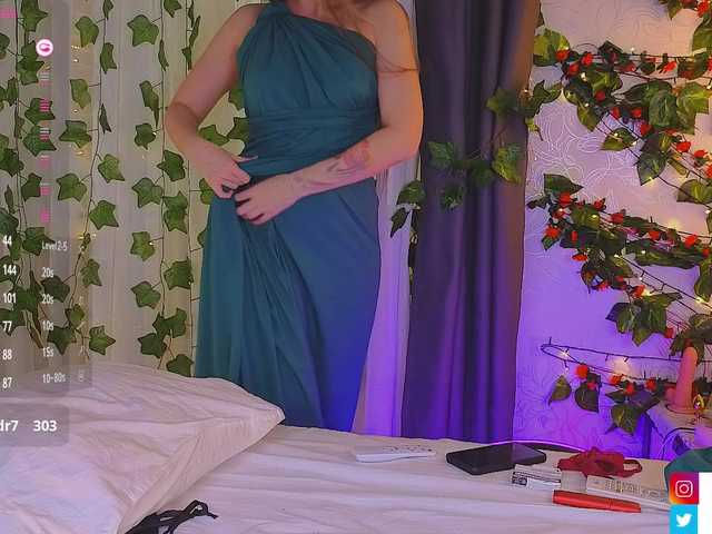 QueenAfina from BongaCams is Freechat