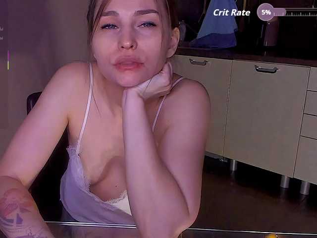 QueenAfina live cam profile