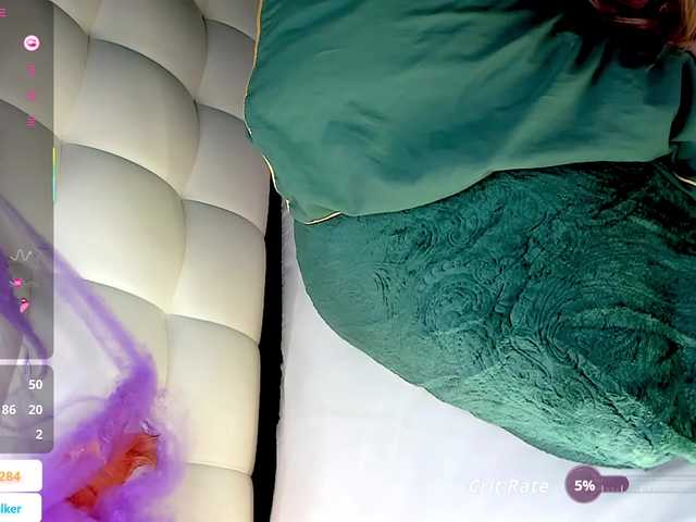 QueenAfina from BongaCams