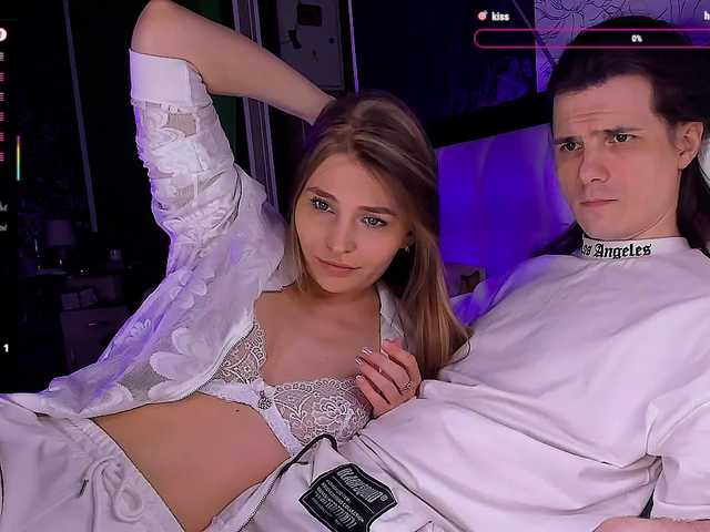 QueenAfina's BongaCams show and profile