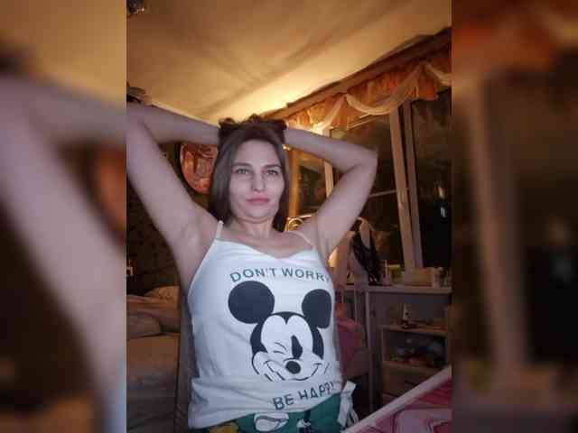 queenafina webcam