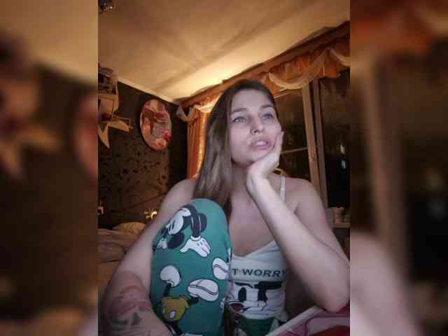 queenafina webcam