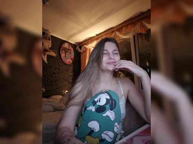 queenafina webcam