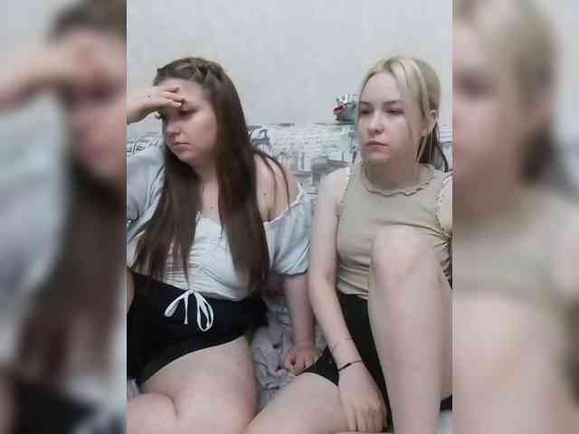 cutesmiles Live Webcam on BongaCams
