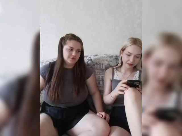 cutesmiles Live Webcam on BongaCams
