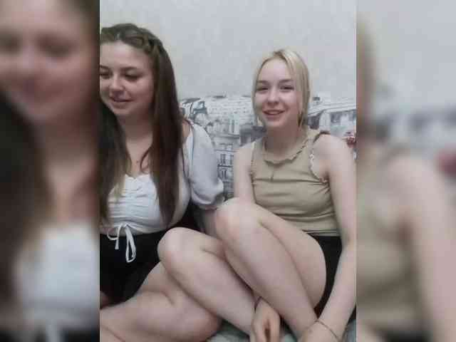 cutesmiles Live Webcam on BongaCams