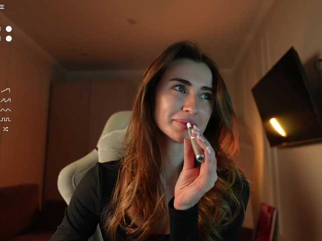 Coconutkitty's BongaCams show and profile