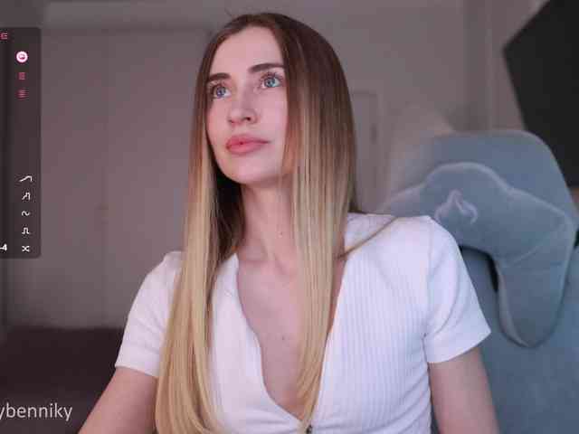 Coconutkitty Live Webcam on BongaCams