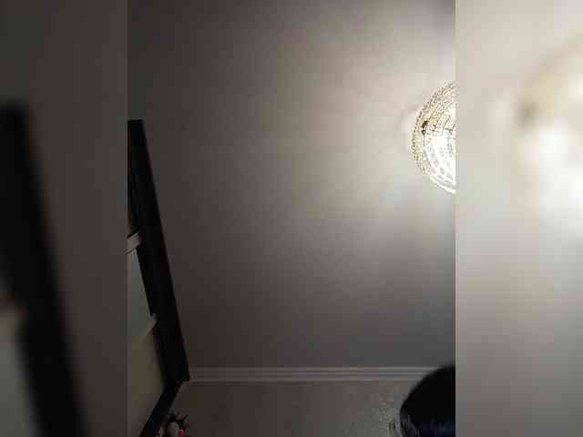 Lilya18 webcam