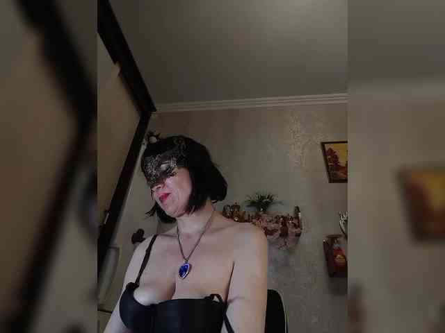 Lilya18 webcam
