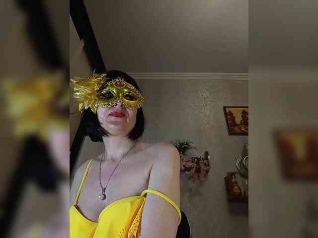 Lilya18 webcam