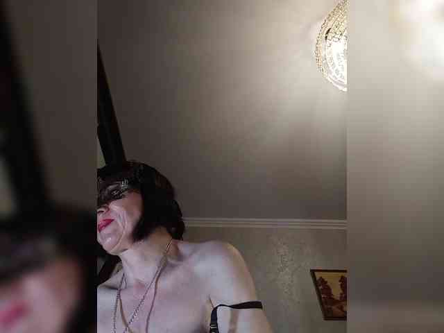 nude striptease Lilya18