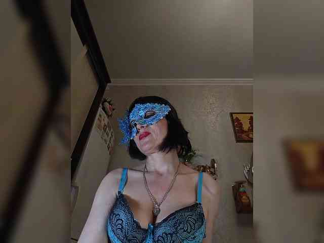 Lilya18 webcam