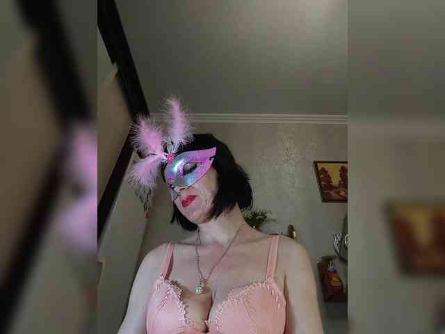 Lilya18 webcam