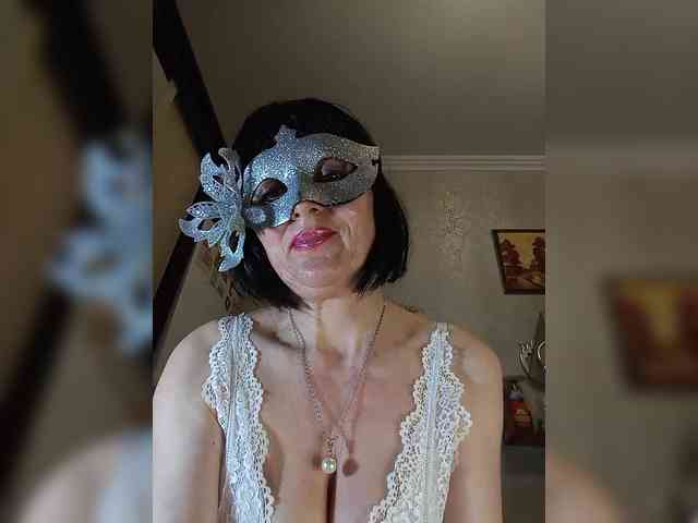 Lilya18 webcam