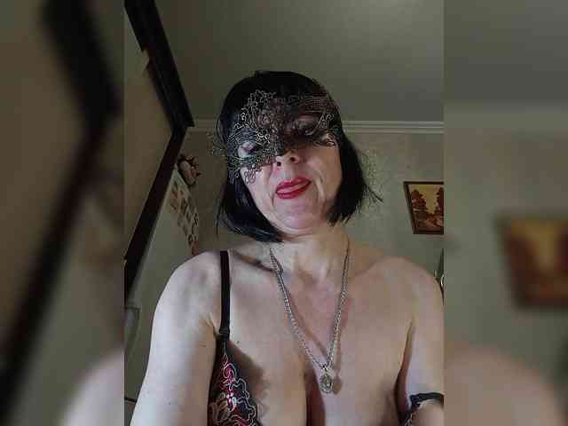Lilya18 webcam