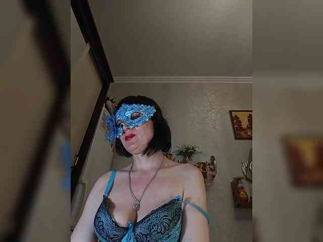 Lilya18 webcam