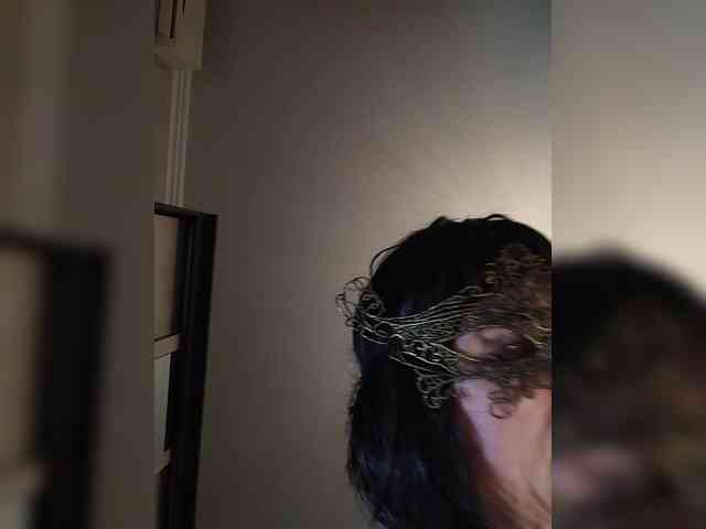 Lilya18 webcam