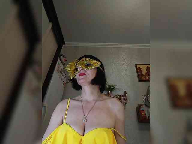 Lilya18 webcam