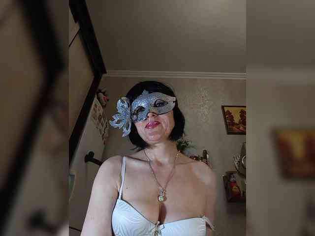 Lilya18 webcam