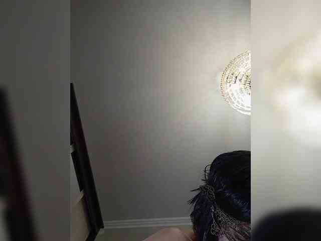 Lilya18 webcam