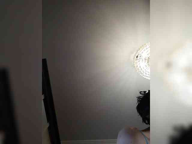 Lilya18 webcam