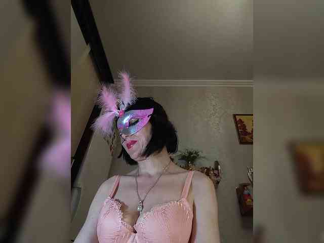 Lilya18 webcam
